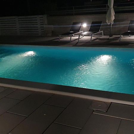 Apartmani Naomi&Leo سينج المظهر الخارجي الصورة