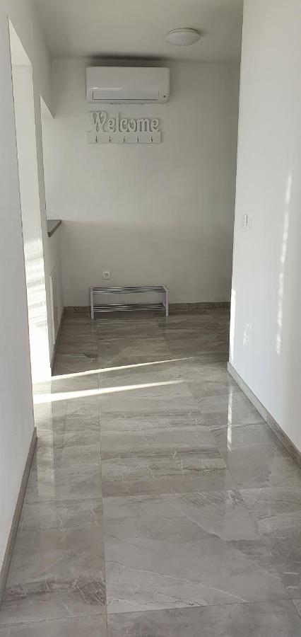Apartmani Naomi&Leo سينج المظهر الخارجي الصورة