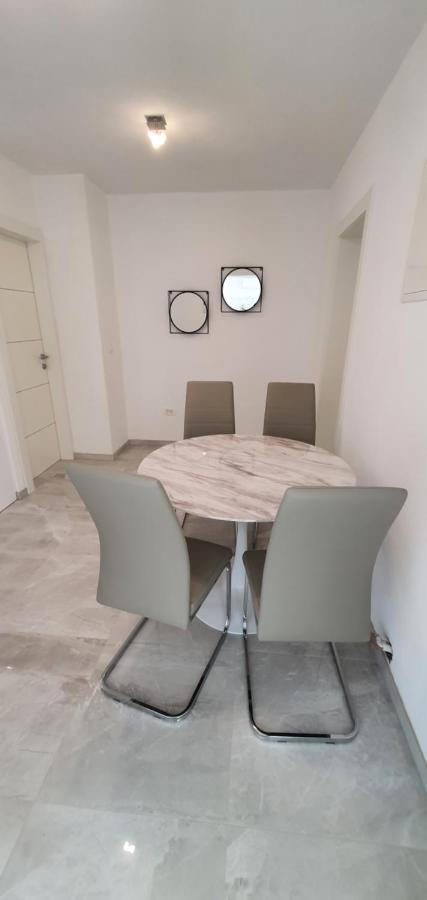 Apartmani Naomi&Leo سينج المظهر الخارجي الصورة