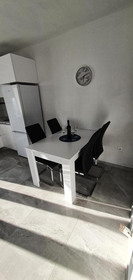 Apartmani Naomi&Leo سينج المظهر الخارجي الصورة