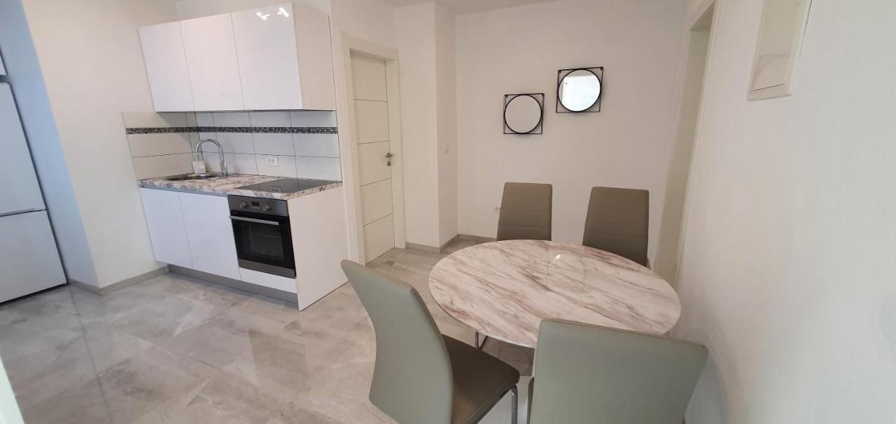 Apartmani Naomi&Leo سينج المظهر الخارجي الصورة